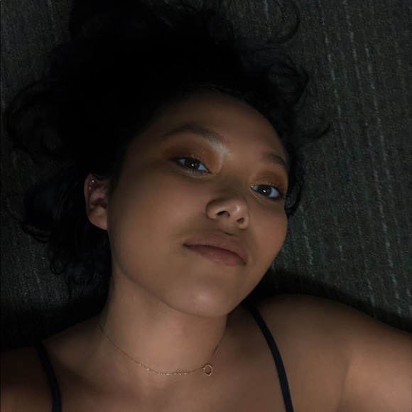 Meet your Posher, Jessica - Picture 1 of 1